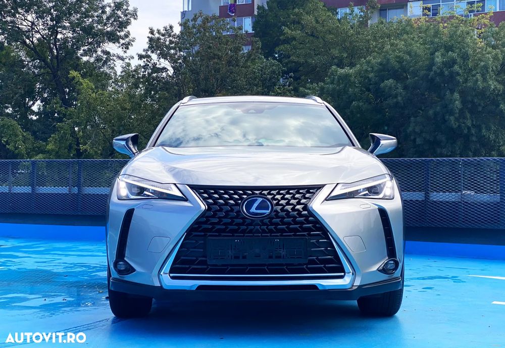 Lexus UX 300e Business - 24