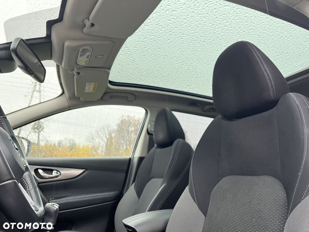 Nissan Qashqai 1.5 dCi N-Connecta - 21