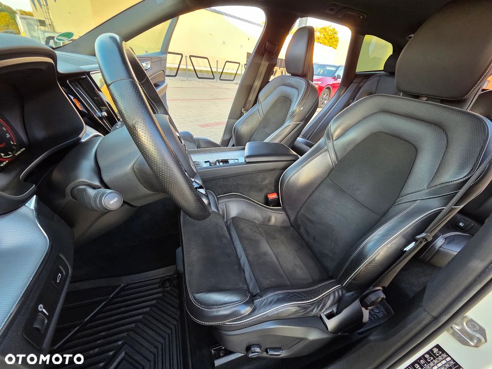 Volvo XC 60 - 31