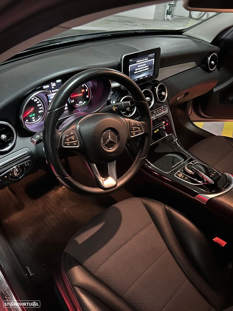 Mercedes-Benz C 300 BlueTEC Hybrid - 14