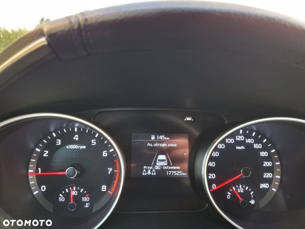 Kia Ceed 1.0 T-GDI 120 OPF Edition 7 - 31