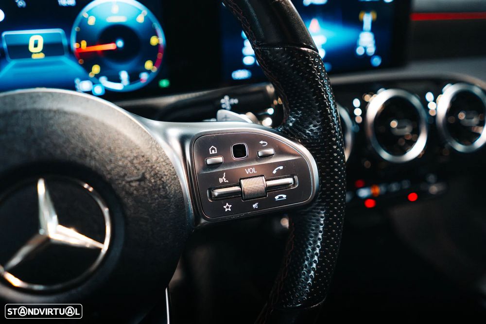 Mercedes-Benz A 180 d 7G-DCT AMG Line - 24