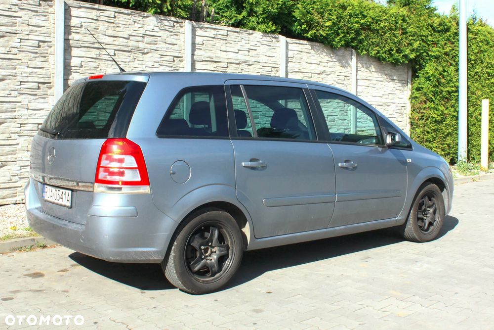 Opel Zafira - 20