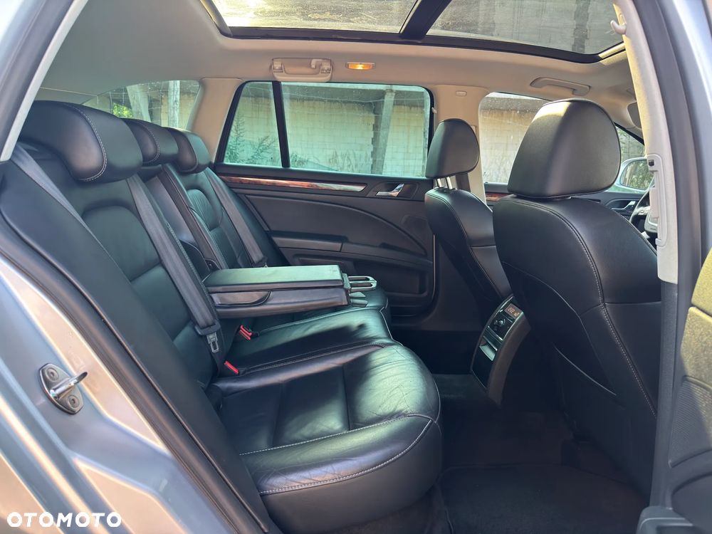 Skoda Superb 1.8 TSI Elegance DSG - 23