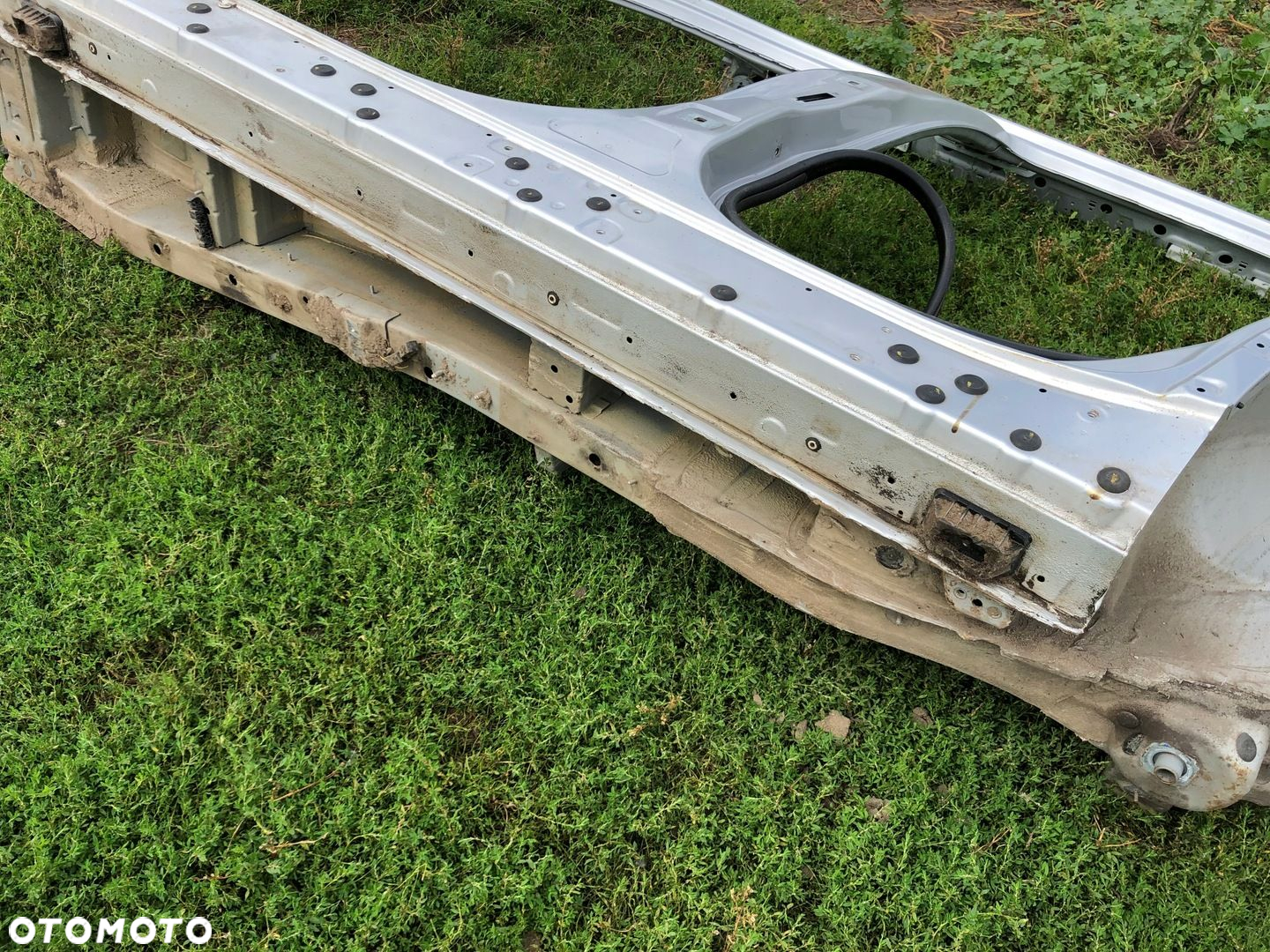 E70 X5 prog slupek lewy 354/7 TITANSILBER ladny - 5