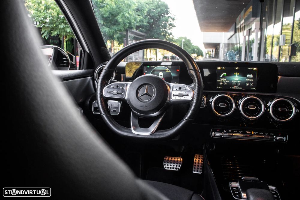 Mercedes-Benz A 180 d AMG Line Aut. - 35