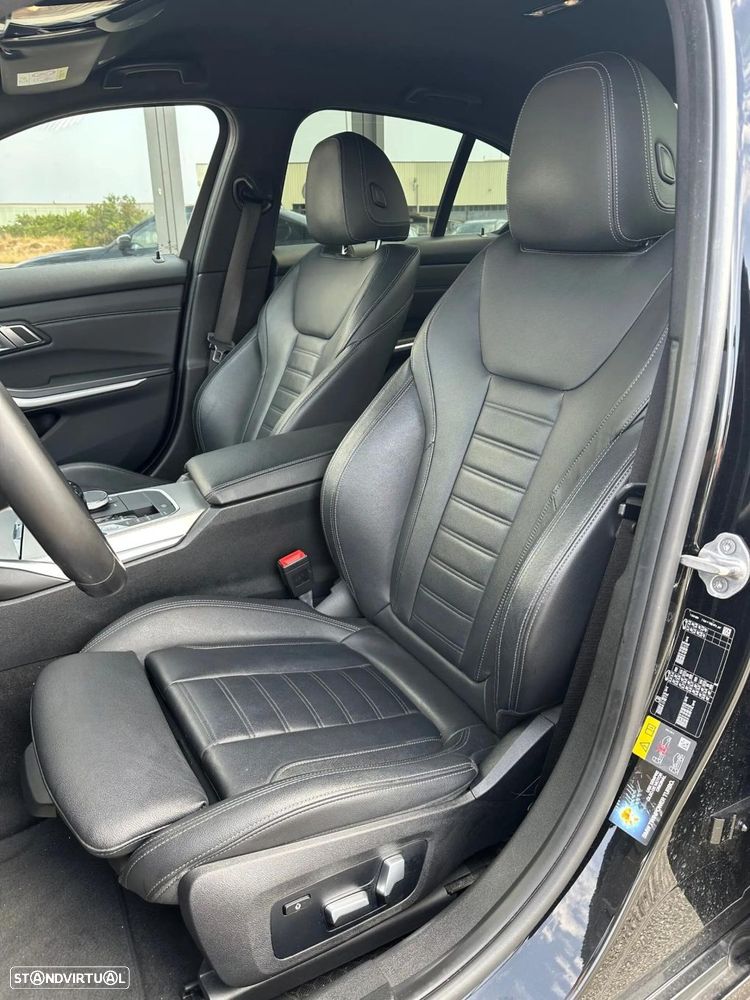 BMW 330 e Pack Desportivo M Pro Auto - 19