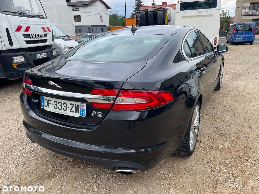 Jaguar XF - 24