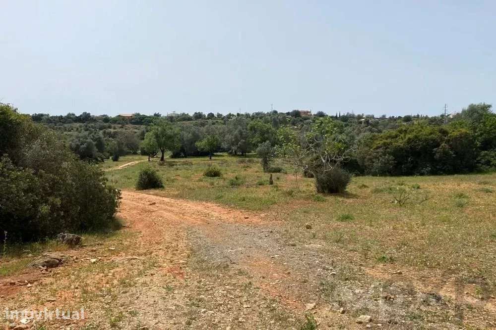 Terreno Misto Rustico/Urbano com ruinas a venda em distrito-Faro - Grande imagem: 3/4