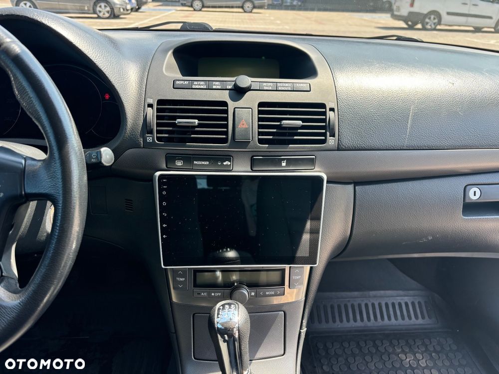 Toyota Avensis 1.8 VVT-i Combi - 15