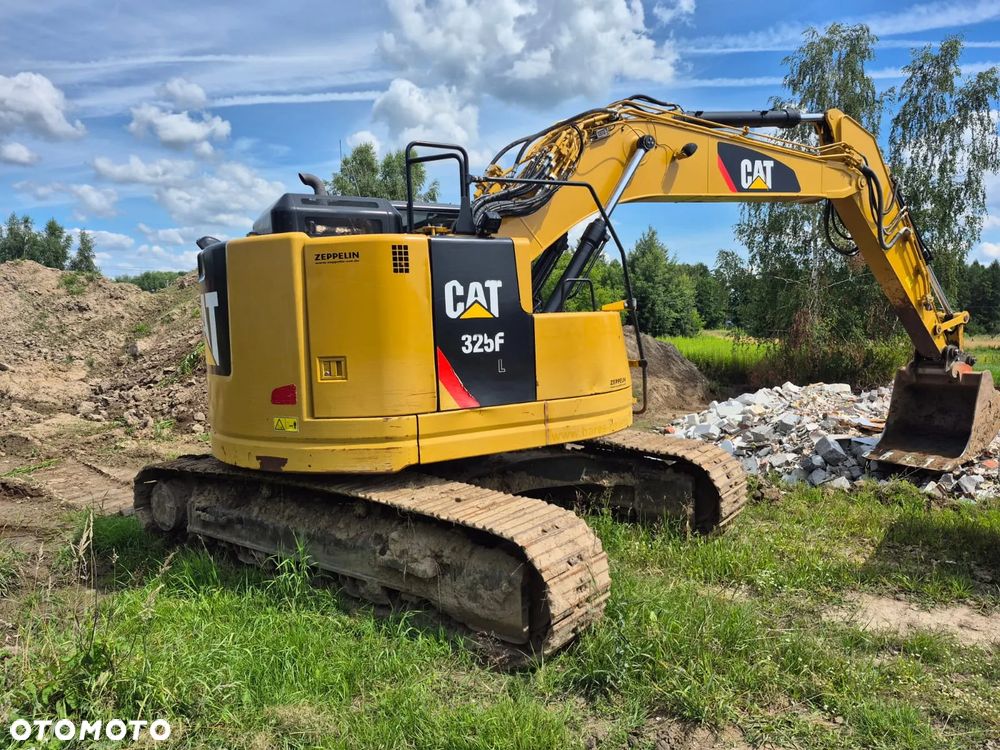 Caterpillar 325F - 4