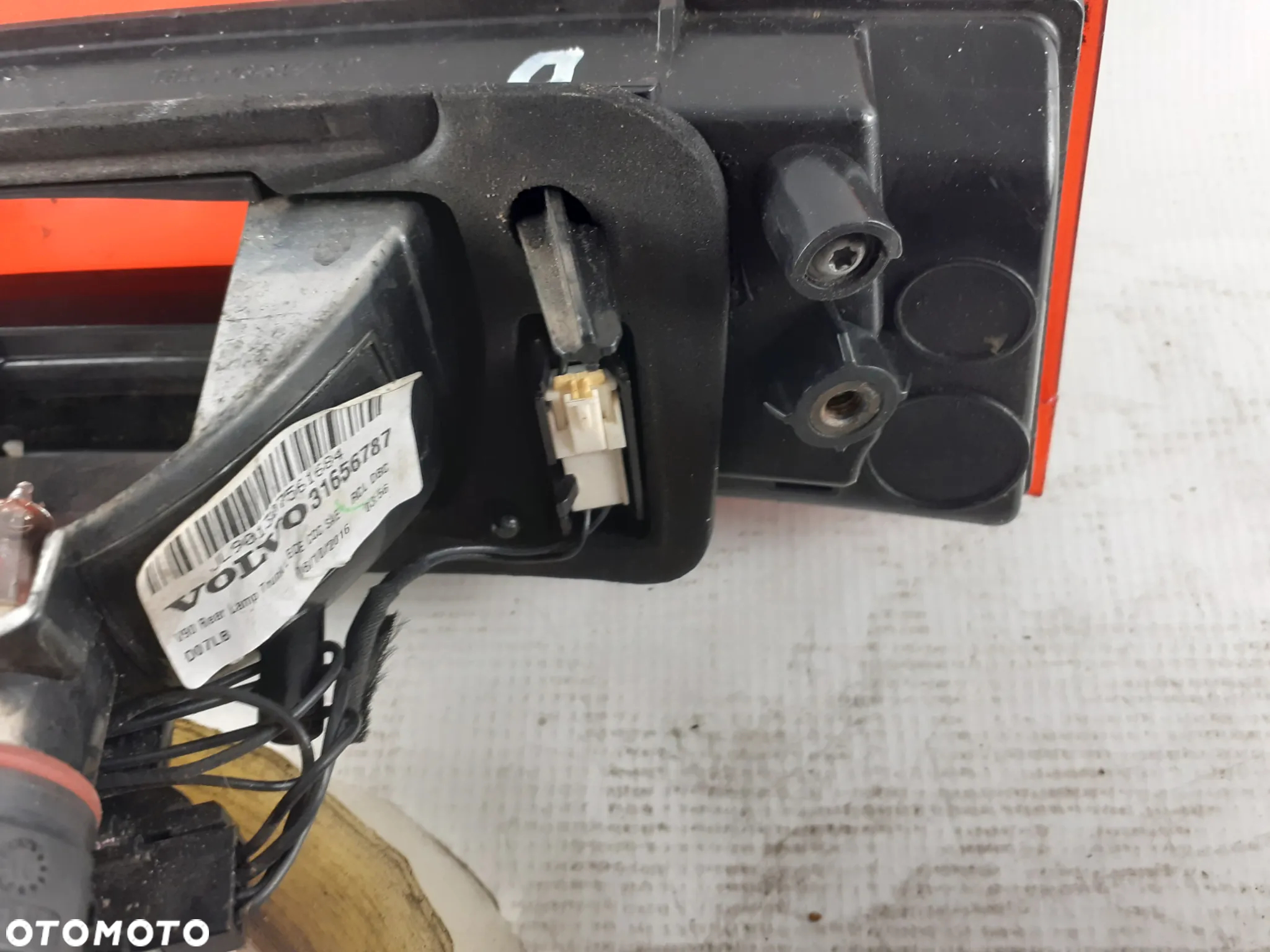 Lampa tylna lewa Volvo V90 w klapę 2021r. EUROPA. - 9