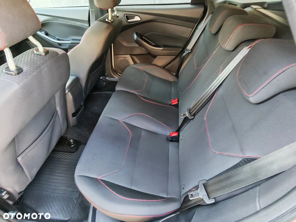 Ford Focus 1.5 EcoBoost STart-Stopp-System ST-LINE - 36