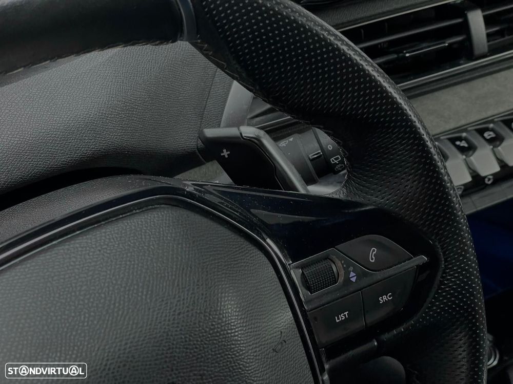 Peugeot 3008 1.6 Hybrid GT Line e-EAT8 - 19