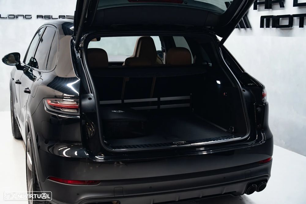 Porsche Cayenne E-Hybrid Tiptronic S Platinum Edition - 13