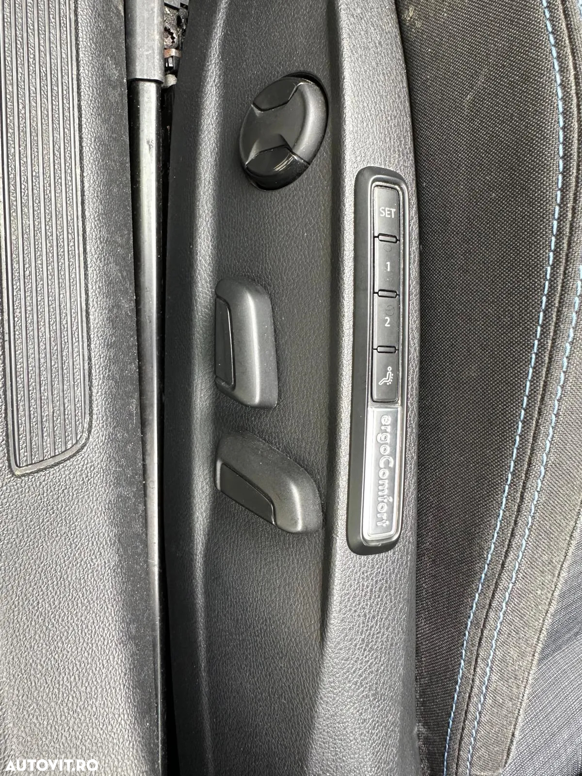 Volkswagen Passat - 2