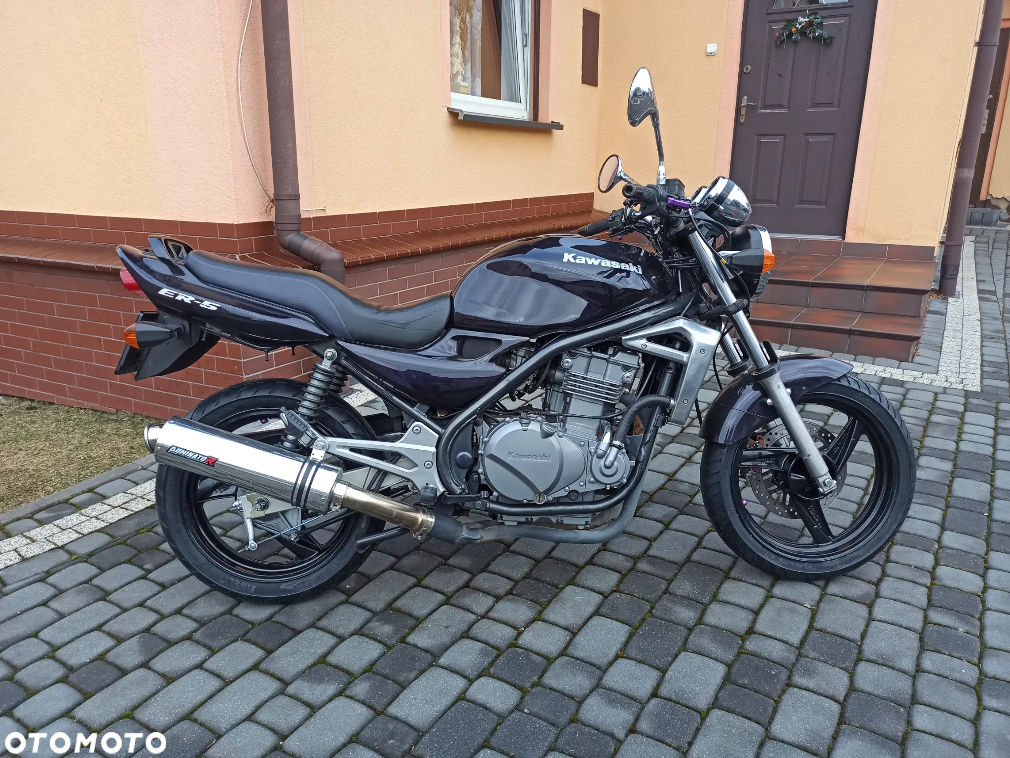 Kawasaki ER - 2