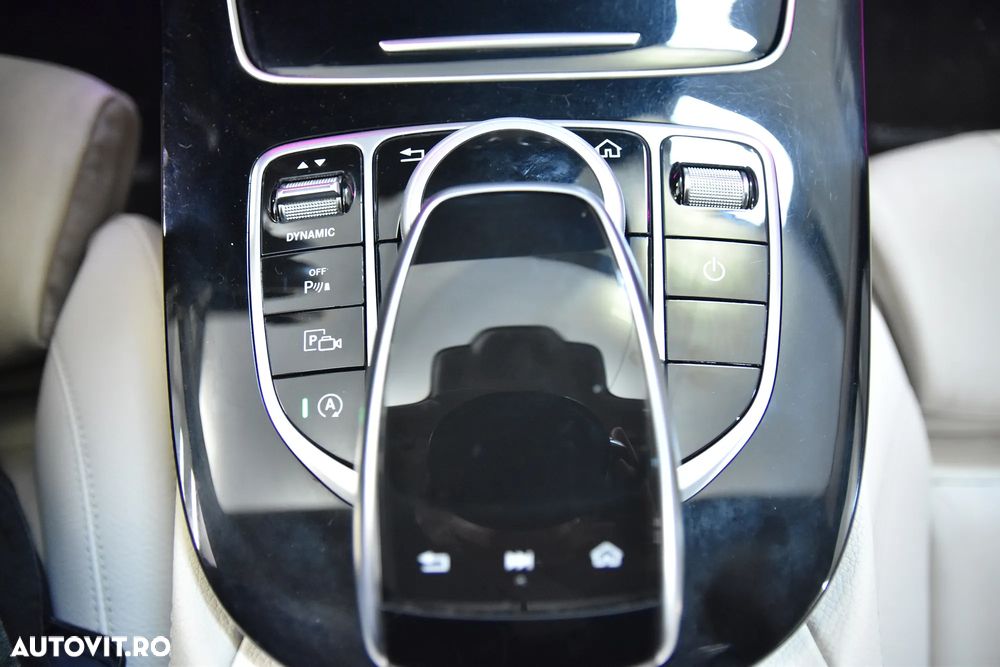 Mercedes-Benz E 200 4MATIC Aut. - 17