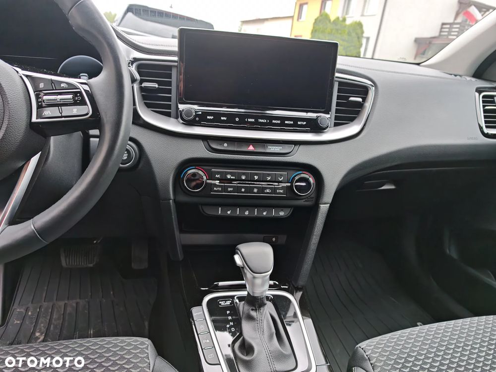 Kia XCeed 1.5 T-GDI Business Line DCT - 6