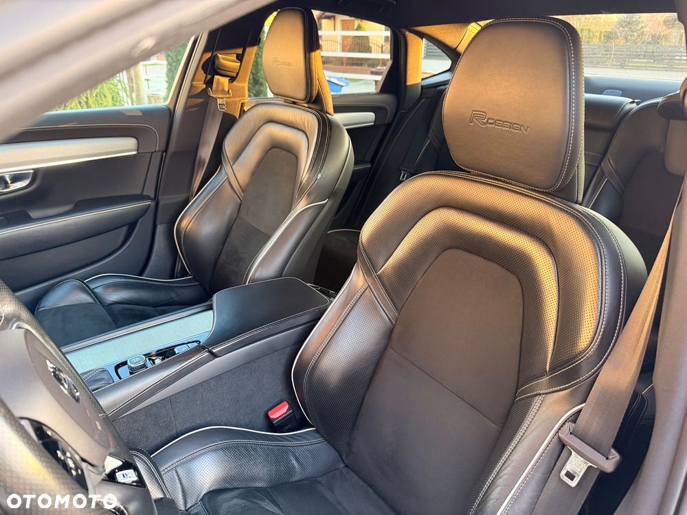 Volvo S90 D5 AWD R-Design - 2