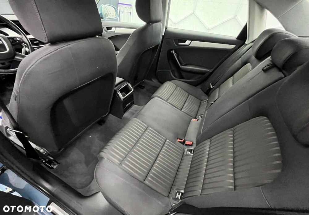 Audi A4 Limousine - 22