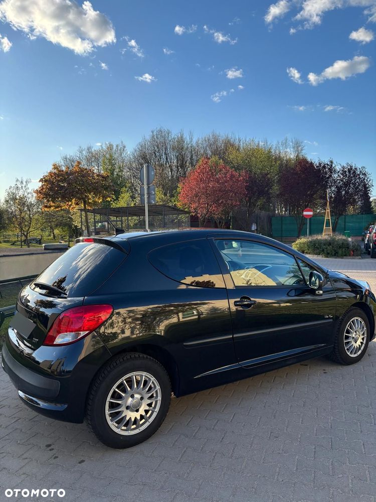 Peugeot 207 1.4 16V Trendy - 5