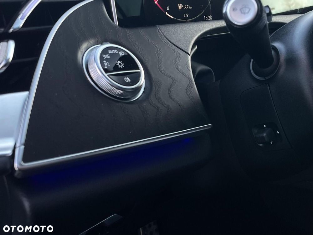 Mercedes-Benz Klasa E - 28