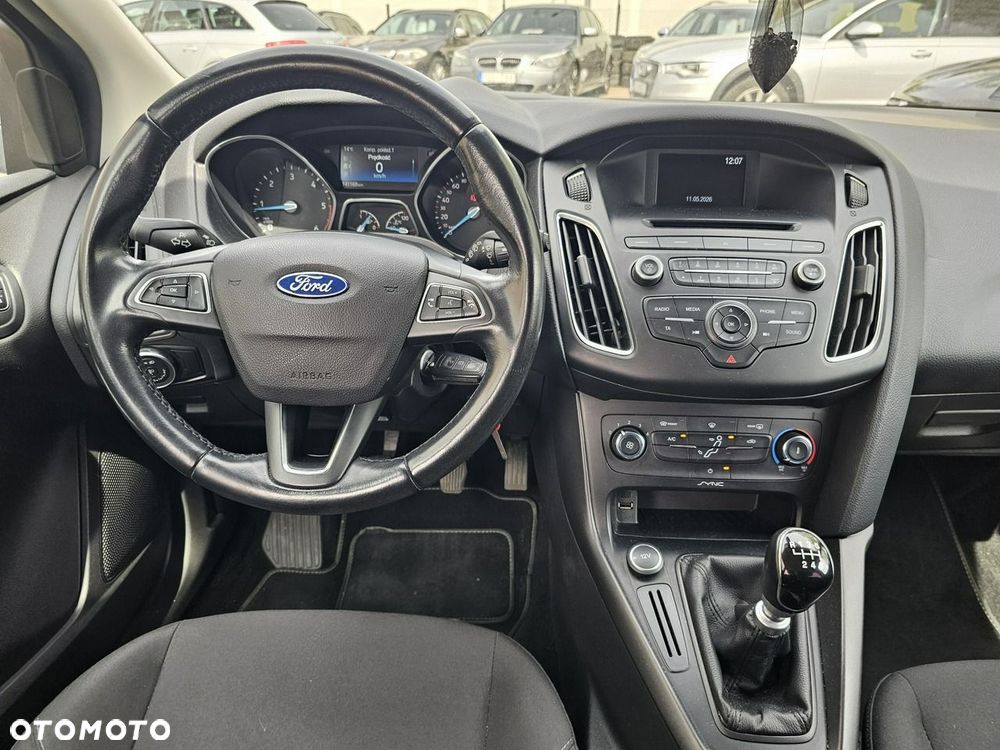 Ford Focus 1.6 TDCi DPF Ambiente - 18