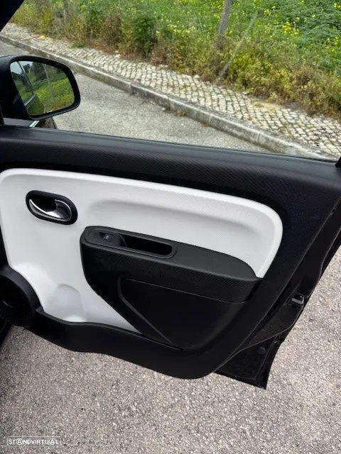 Renault Twingo 0.9 TCe Exclusive EDC - 16