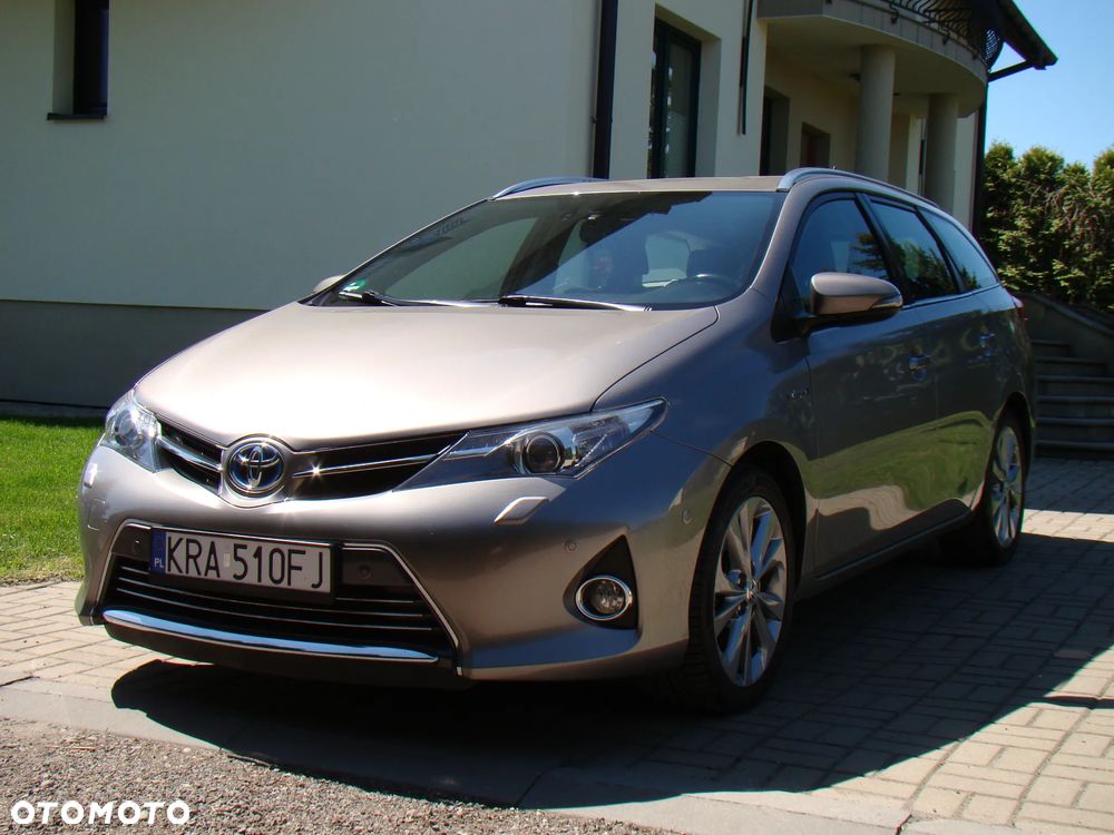 Toyota Auris - 1