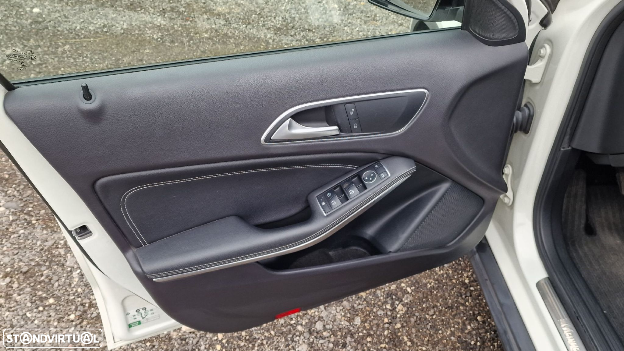 Mercedes-Benz GLA 180 CDi Urban - 15