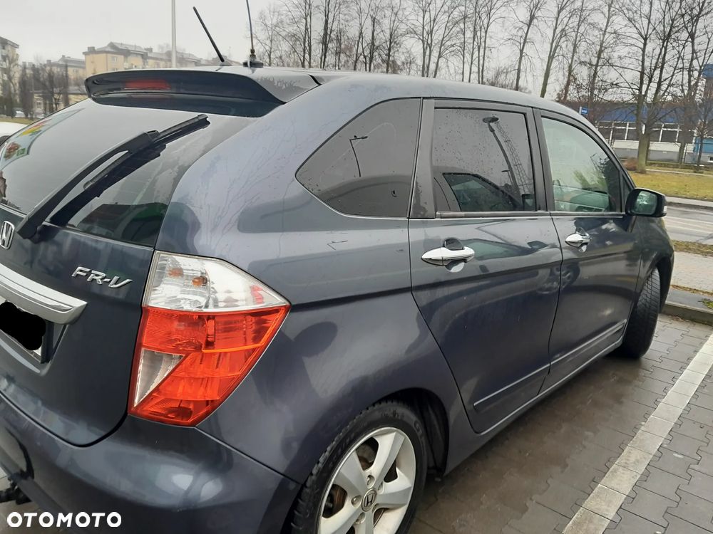 Honda FR-V - 1
