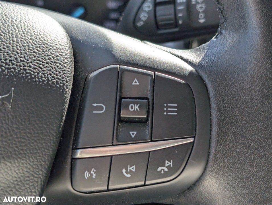 Ford Focus - 31