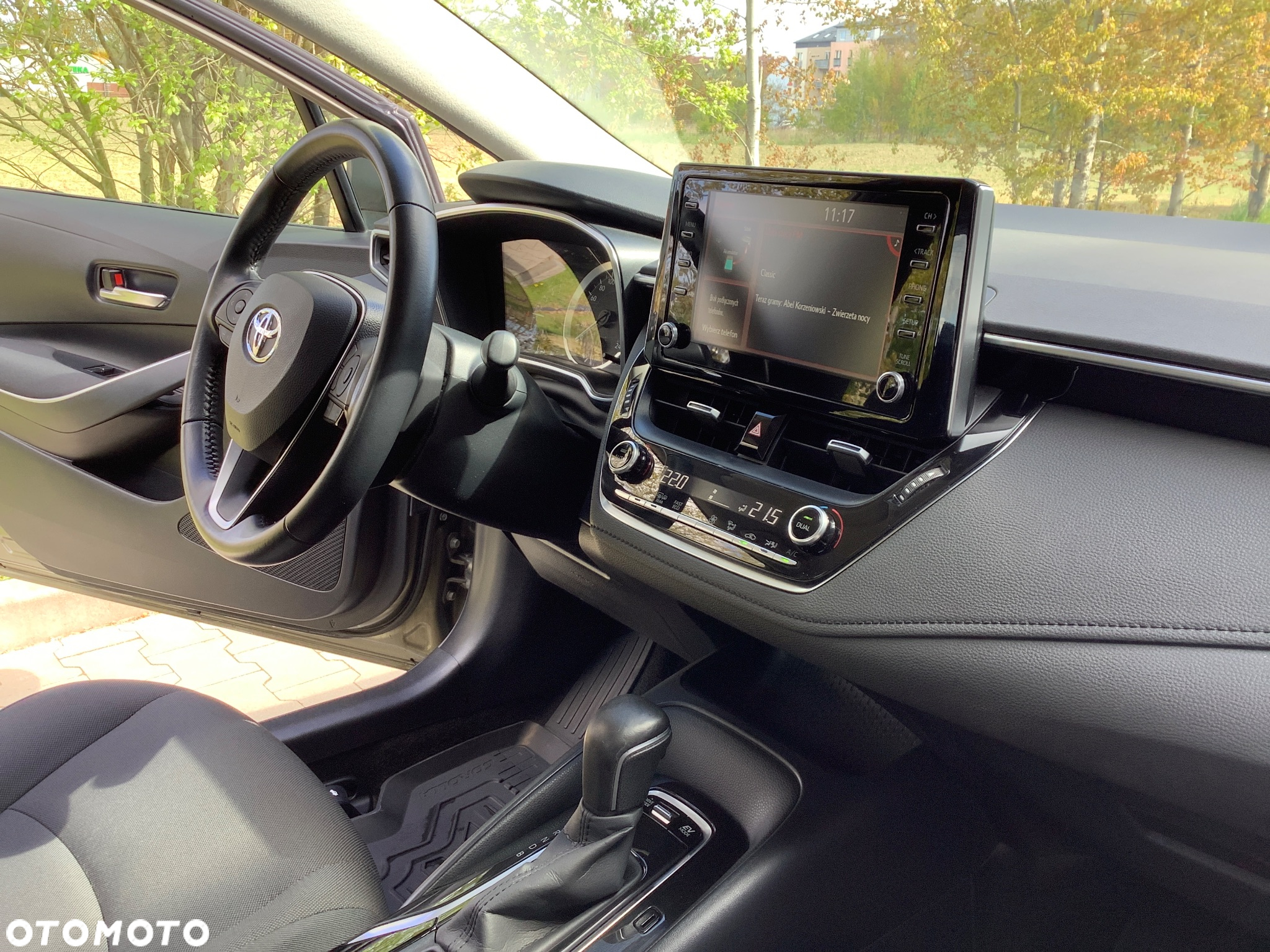 Toyota Corolla - 23