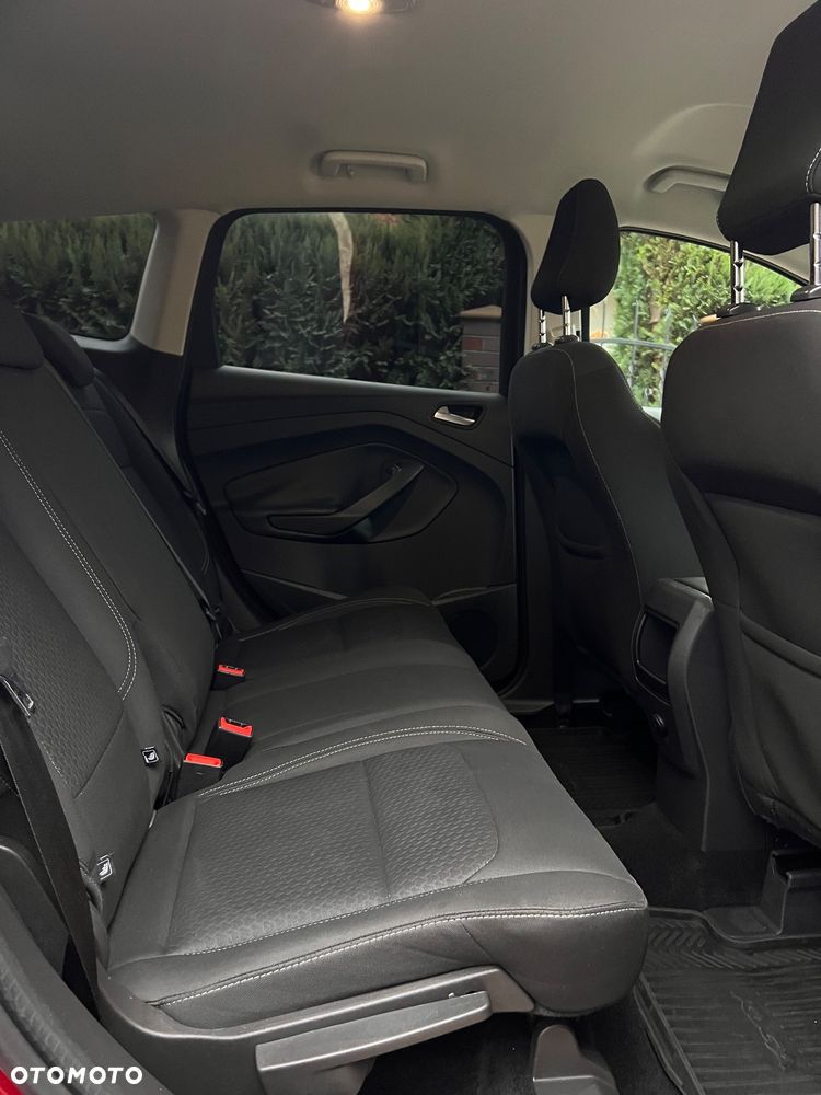 Ford Kuga 2.0 TDCi 4x4 Vignale - 18