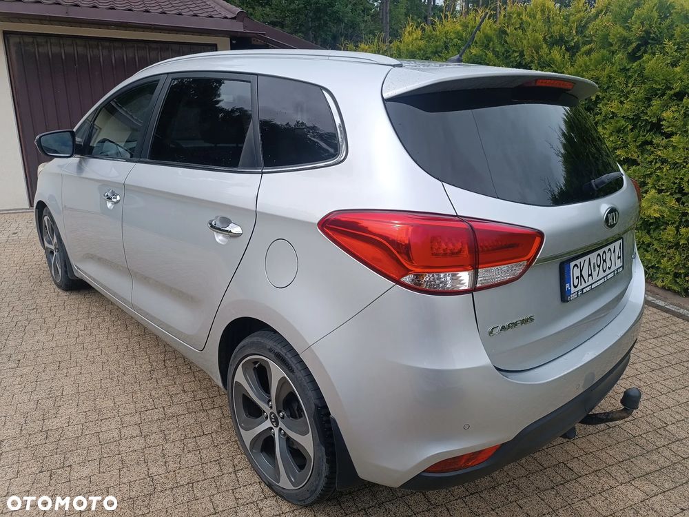 Kia Carens 1.7 CRDi L 7os - 4