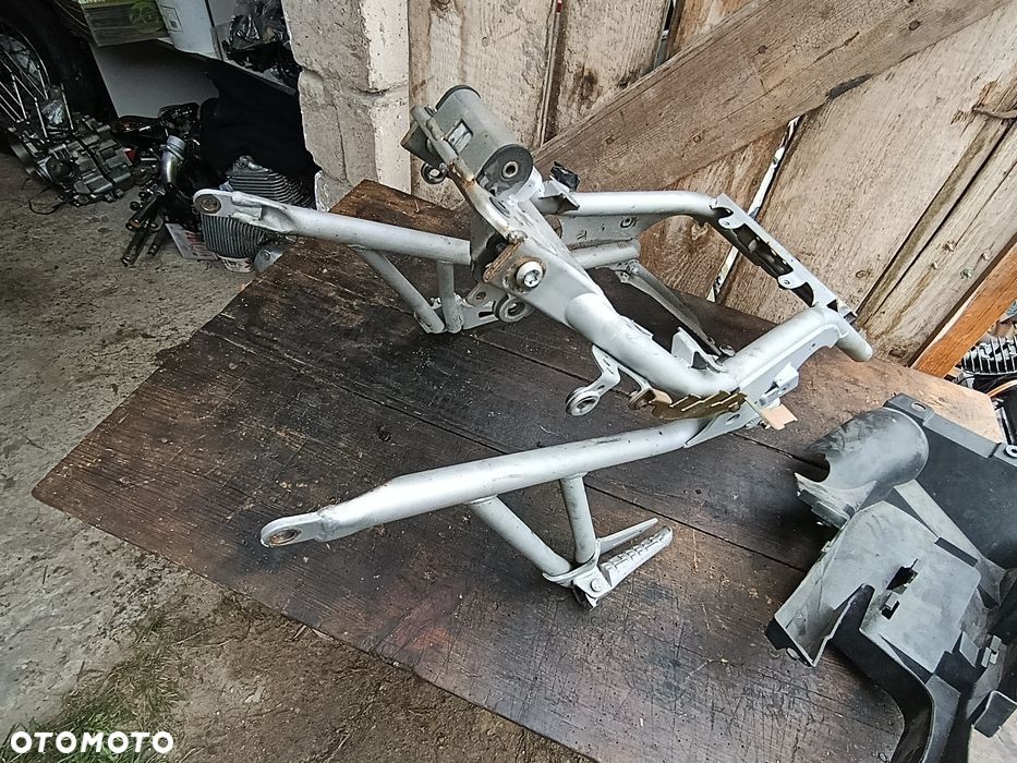 Stelaż tył Yamaha FZ6 04 - 09 r wypełnienie tylnie zadupek szkielet G1 - 6