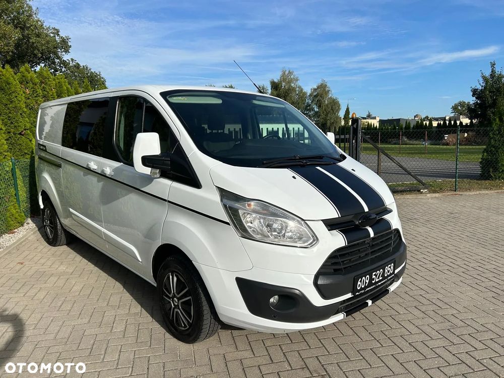 Ford Custom - 8