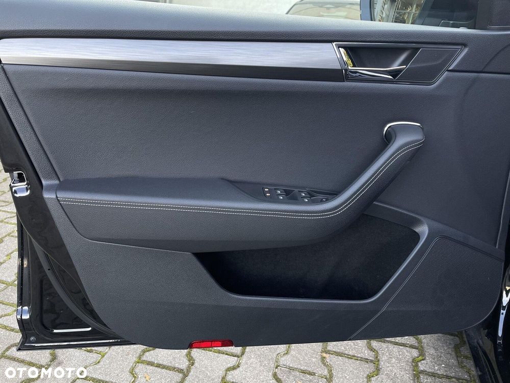 Skoda Superb 2.0 TSI Style DSG - 11