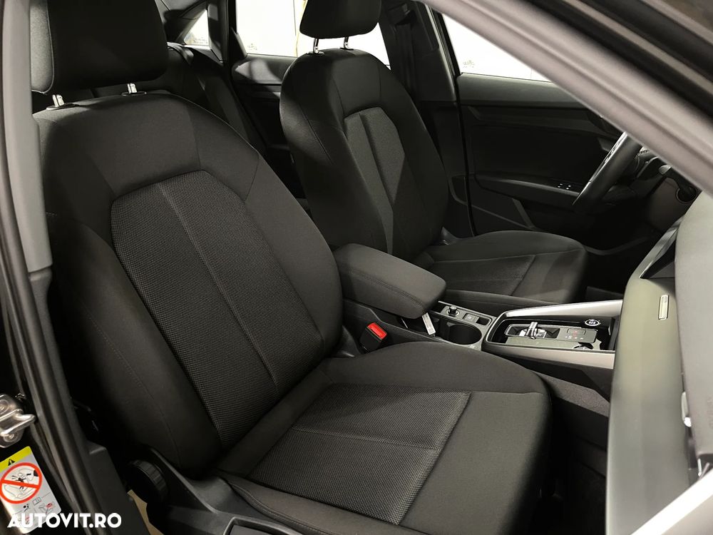 Audi A3 2.0 35 TDI S tronic Advanced - 11