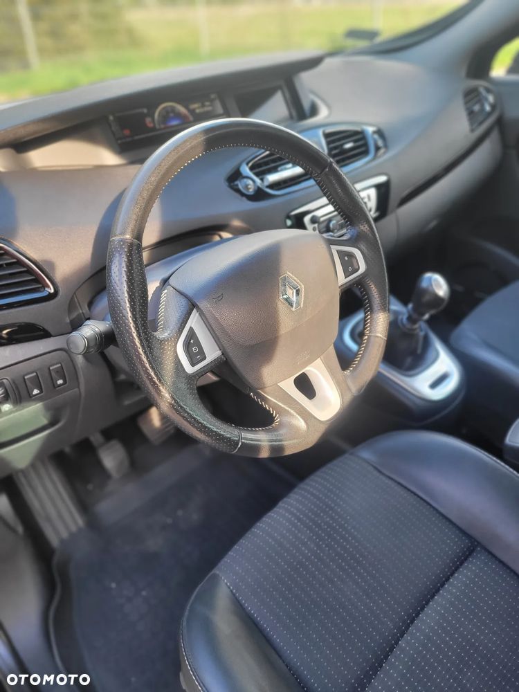 Renault Scenic 1.6dCi Energy Bose Edition - 8