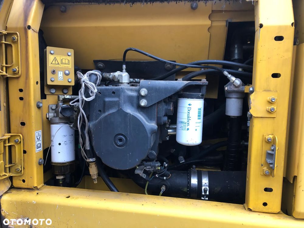Komatsu PC 210LC-8 - 8