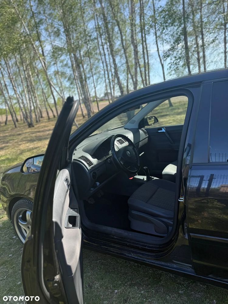 Volkswagen Polo - 5