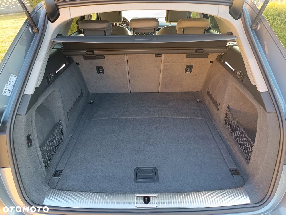 Audi A4 Avant 2.0 TDI S tronic quattro - 11