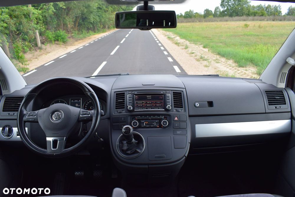 Volkswagen Multivan - 9