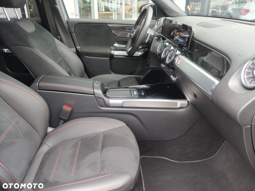 Mercedes-Benz GLB 220 d 4-Matic AMG Line 8G-DCT - 16