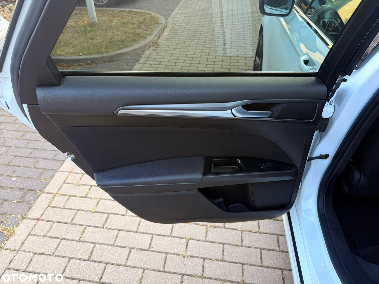 Ford Mondeo 2.0 EcoBlue Titanium - 9