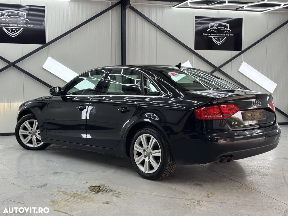 Audi A4 2.0 TDI DPF Ambiente - 12
