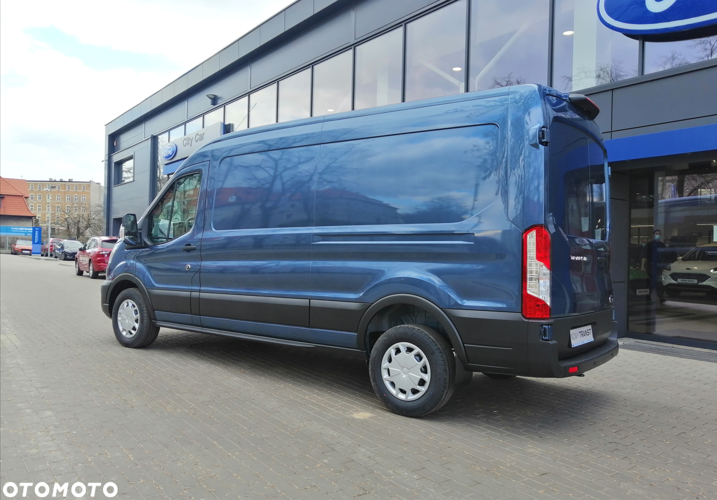 Ford Transit Van - 24