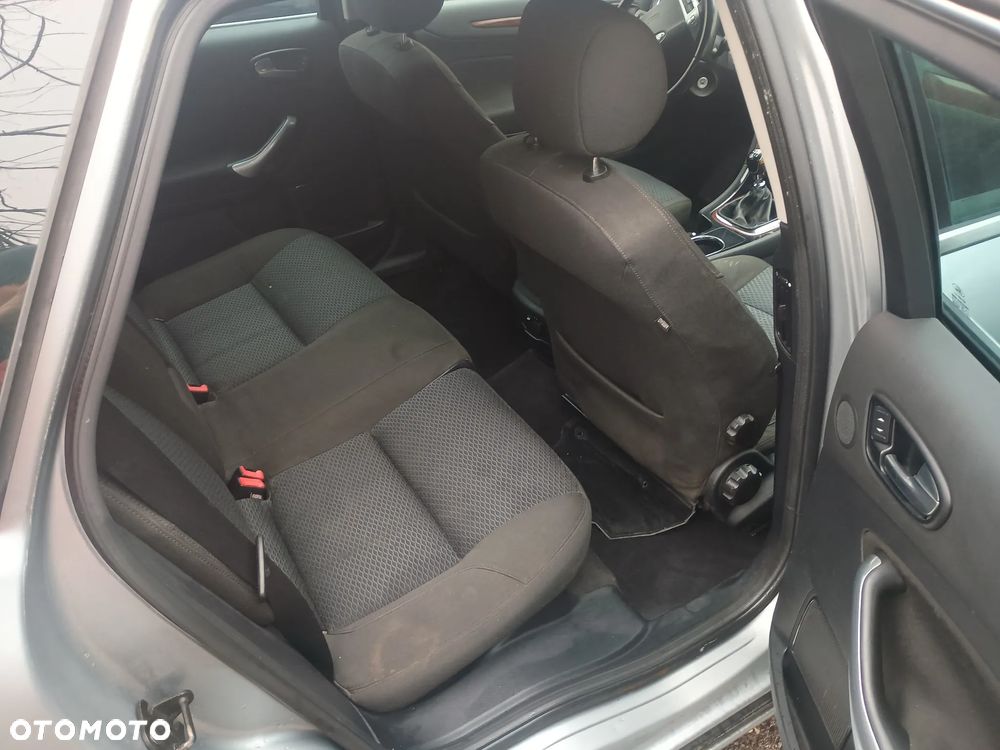 Ford Mondeo 2.0 TDCi Ghia - 17